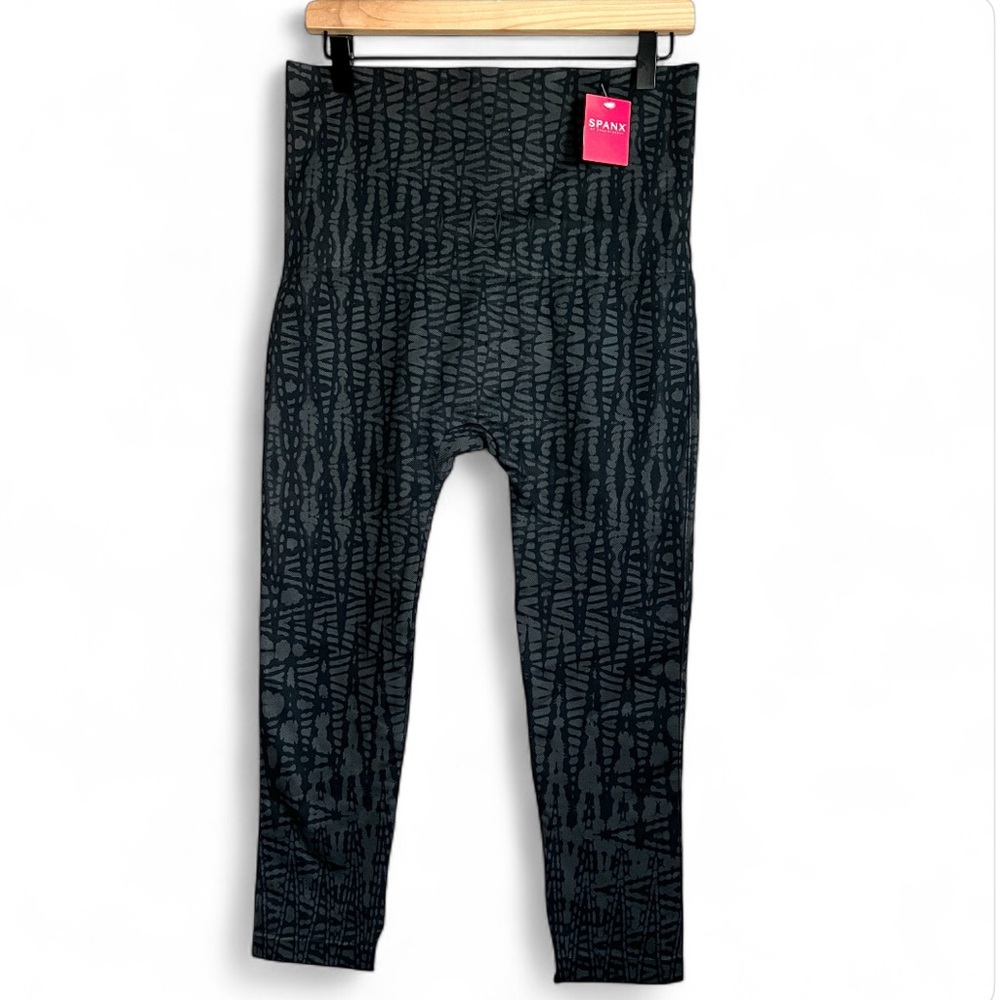 SPANX Look At Me Now Leggings Black Gray Geo Patterned Cropped NWT 3X